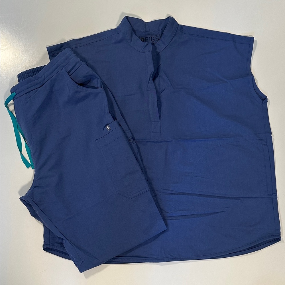 Figs Big Sky women’s L scrubs